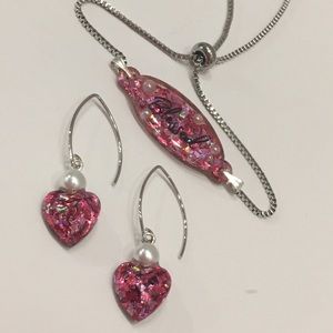 Bracelet and earrings: pink rose color with pearls